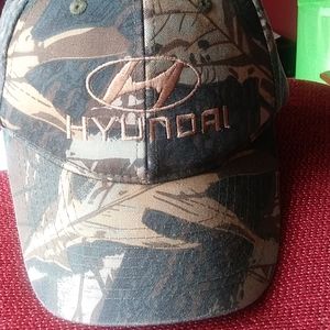 Hyundai camelflag hat $28 1sz+free hat